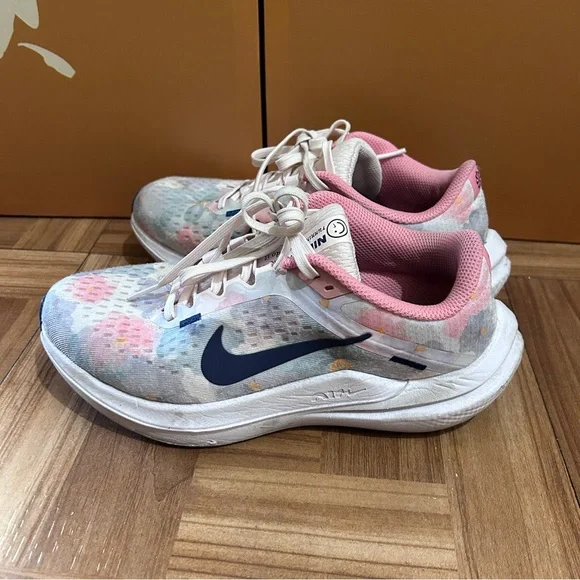 Nike Air Winflo 10 Women's Running Shoes Sz 6W - Picture 3 of 7